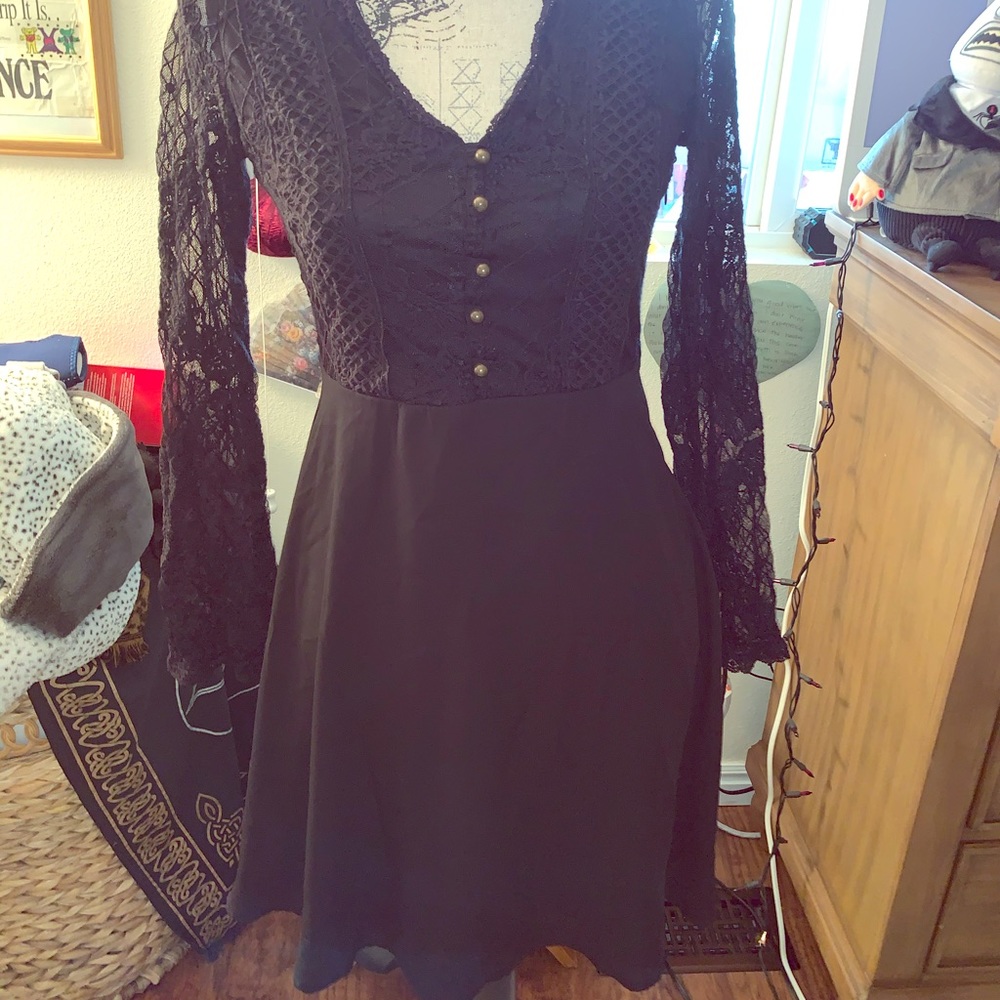 black knee length dress